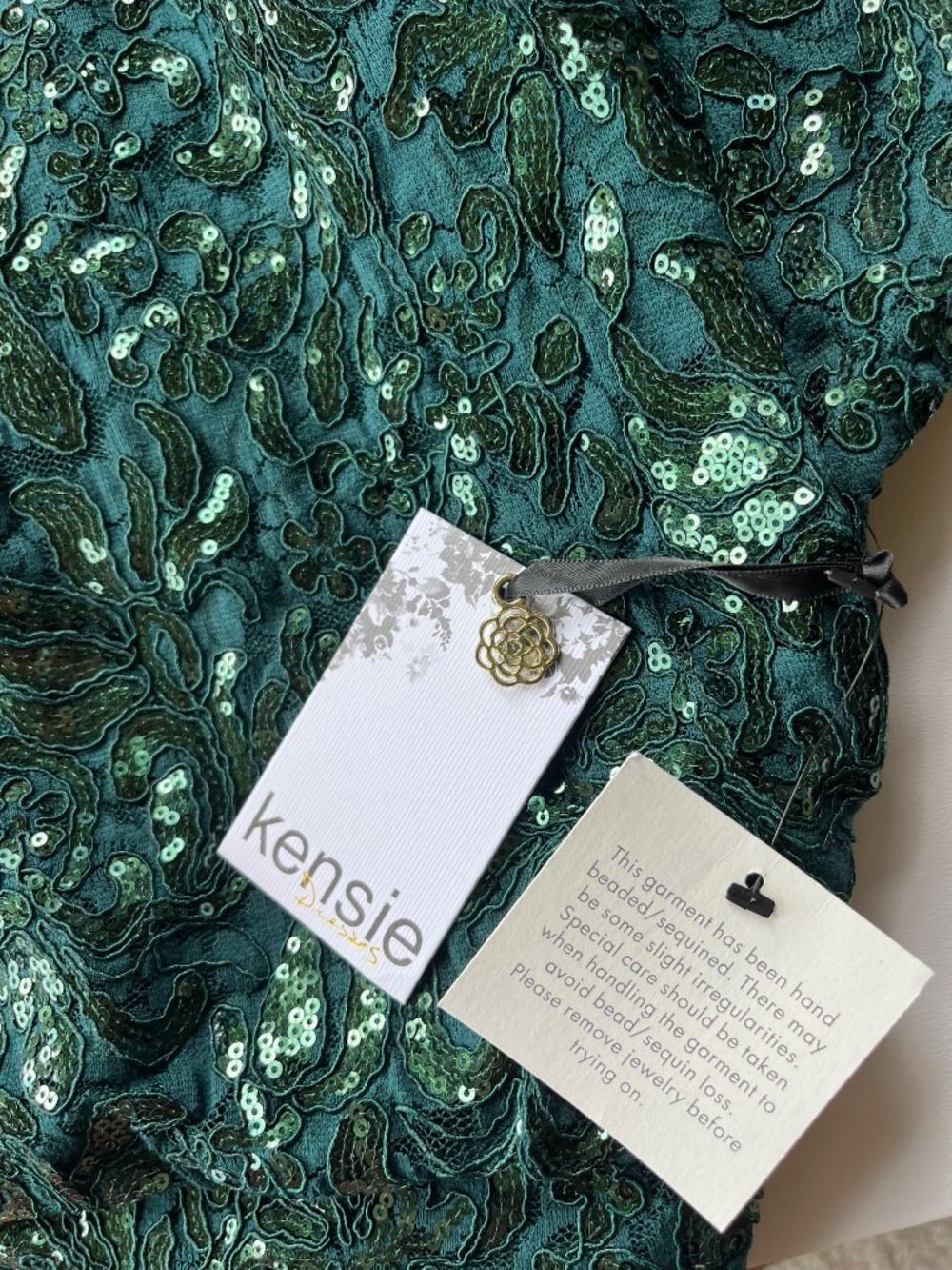 Kensie Emerald Green Sequin Lace Sheath Dress Size 12 NWT - Picture 8 of 16